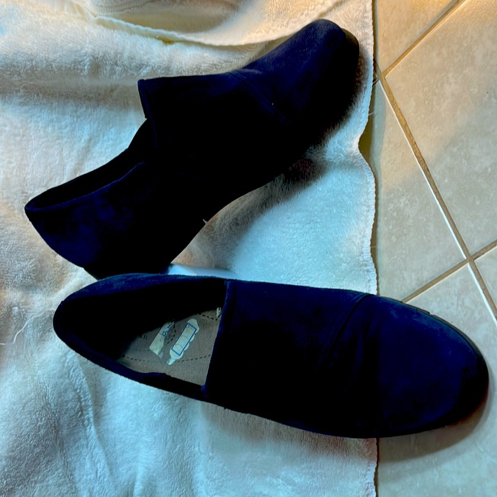 Clarks very nice it goes with every banker’s outfit